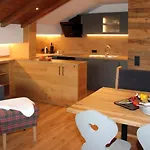 شقة Bergzauber Alpin - Skipiste - Private Sauna بلوسترلانج