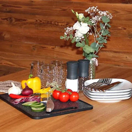 Bergzauber Wohlfuehlchalets - Skipiste - Private Sauna Apartament Bolsterlang