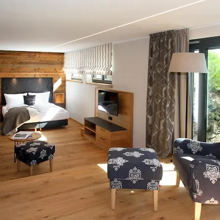 Apartament Bergzauber Wohlfuehlchalets - Skipiste - Private Sauna