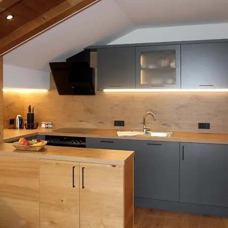 Apartment Bergzauber Wohlfuehlchalets - Skipiste - Private Sauna *