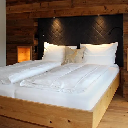 Bergzauber Wohlfuehlchalets - Skipiste - Private Sauna