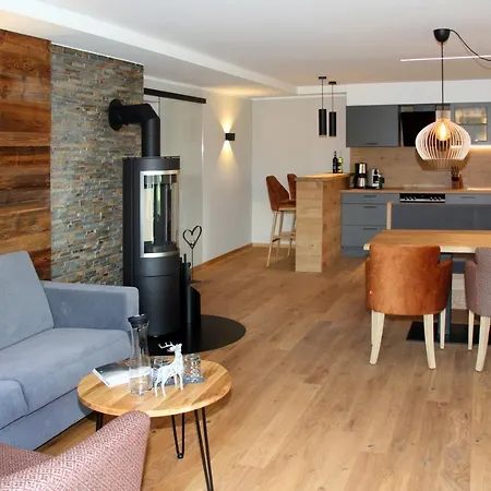 Bergzauber Wohlfuehlchalets - Skipiste - Private Sauna Apartment