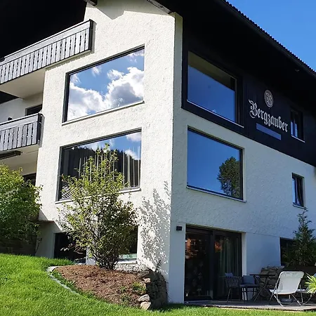 Apartment Bergzauber Wohlfuehlchalets - Skipiste - Private Sauna