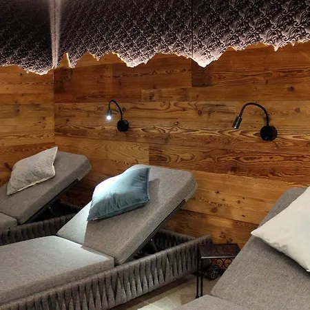 Bergzauber Wohlfuehlchalets - Skipiste - Private Sauna Apartment